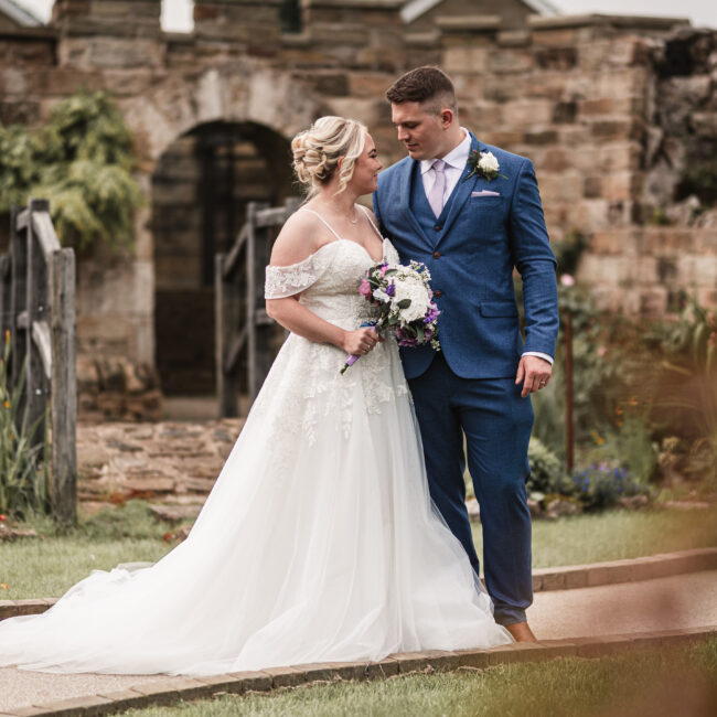 Moorlands garden wedding photos